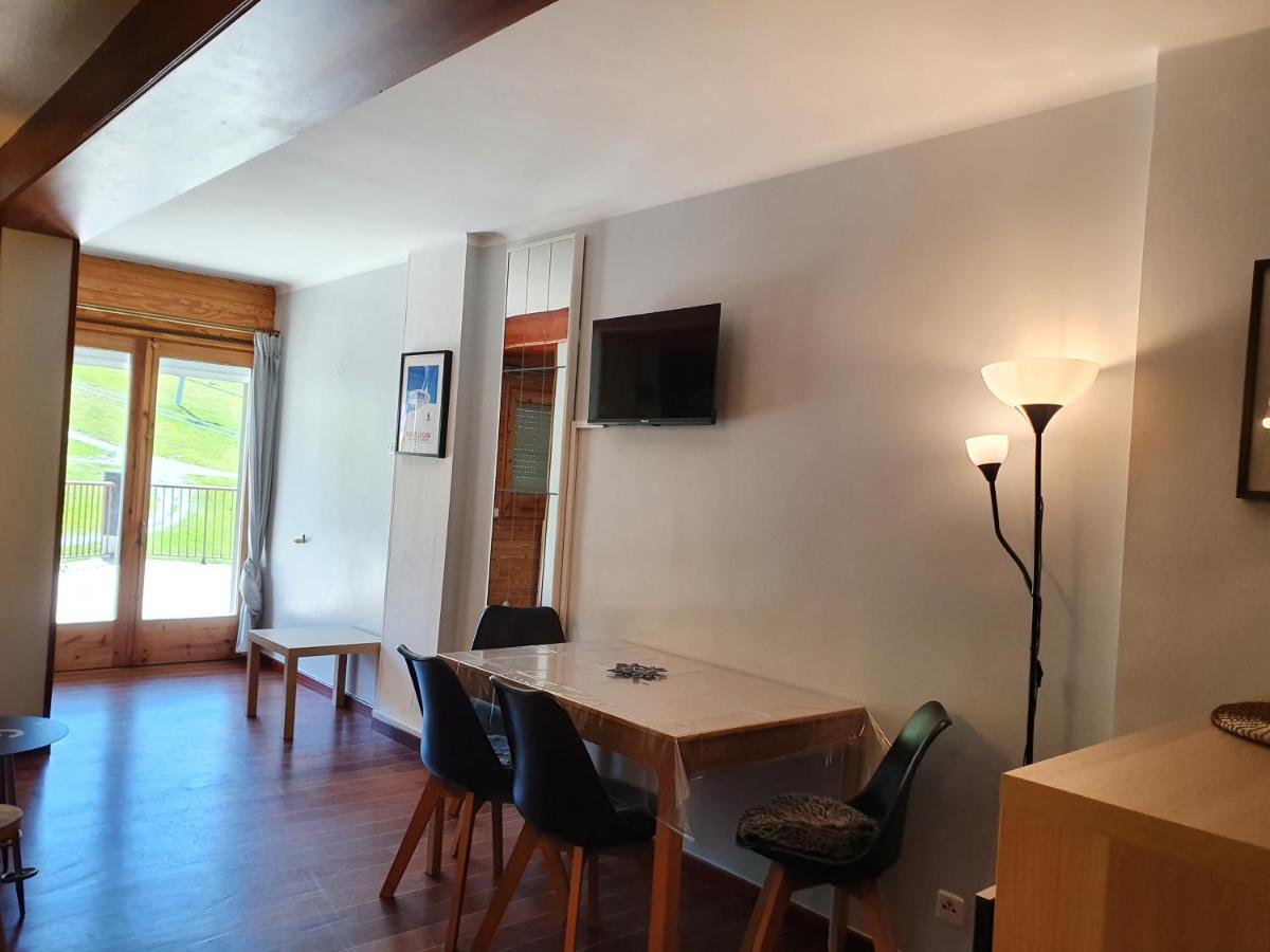 Apartamentos Grifovacances Tres Estrelles Club Pas De La Casa Luaran gambar