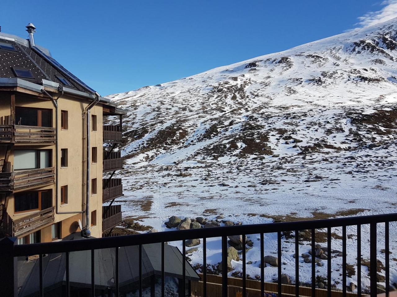 Apartamentos Grifovacances Tres Estrelles Club Pas De La Casa Luaran gambar